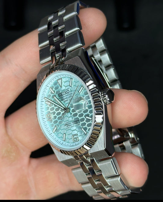 Seiko Land-Dweller Sky Blue