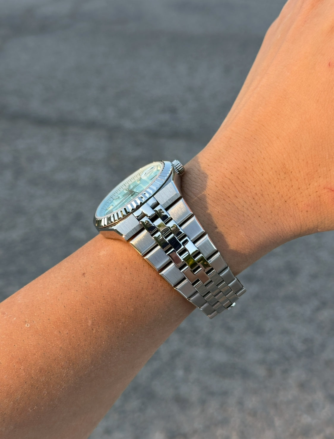 Seiko Land-Dweller Sky Blue