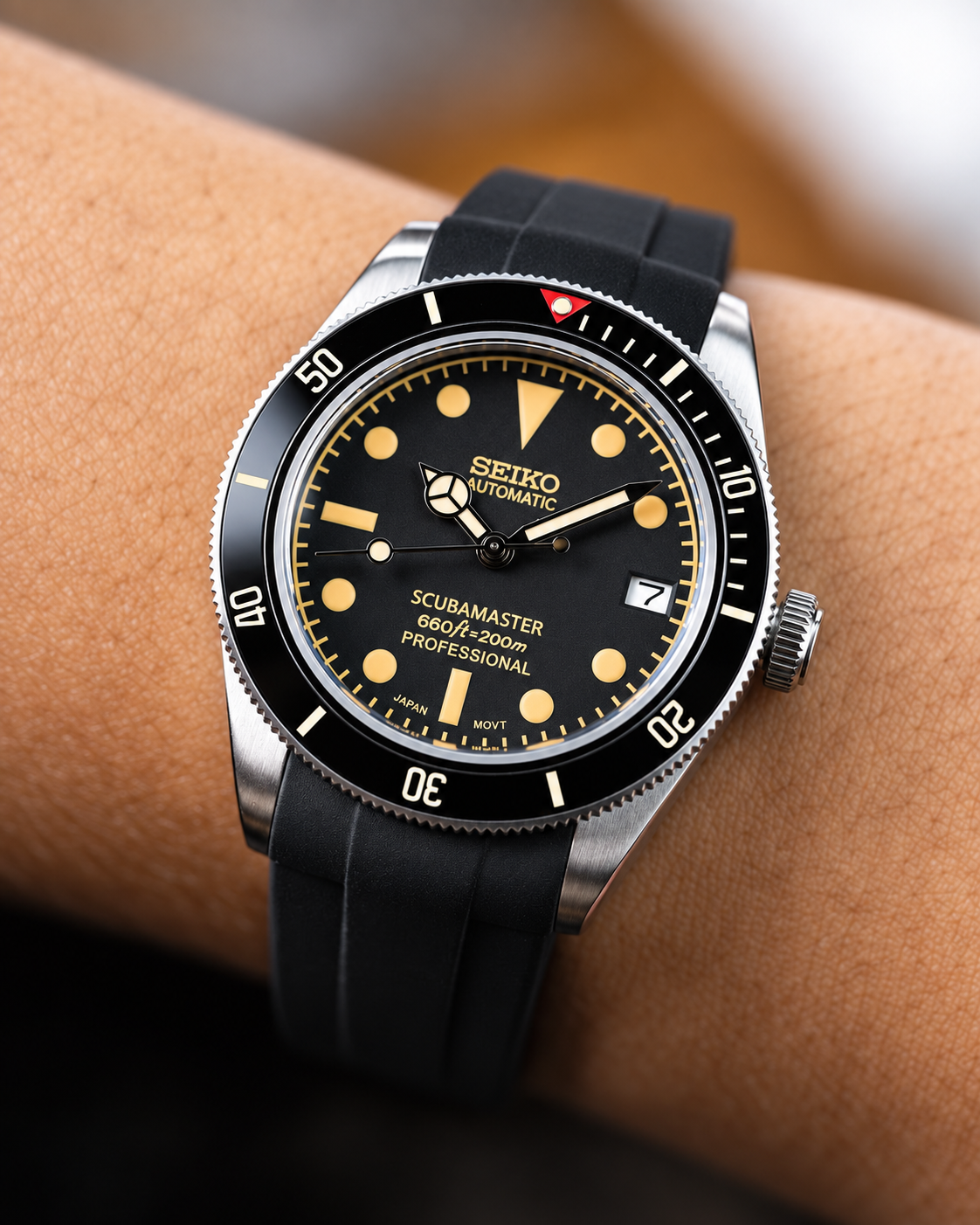 Scubamaster 58 de Royalty Watch, reloj automático con esfera negra y bisel de buceo