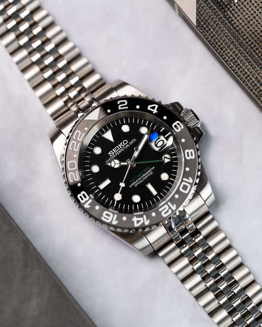 Bruce Wayne GMT