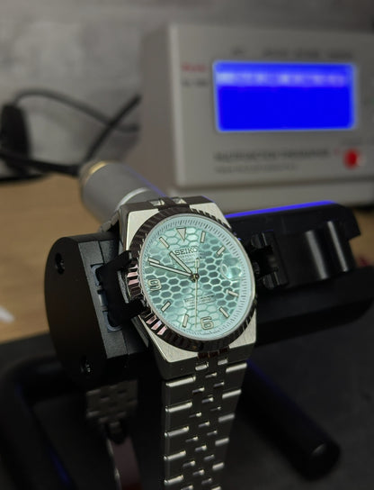 Seiko Land-Dweller Sky Blue